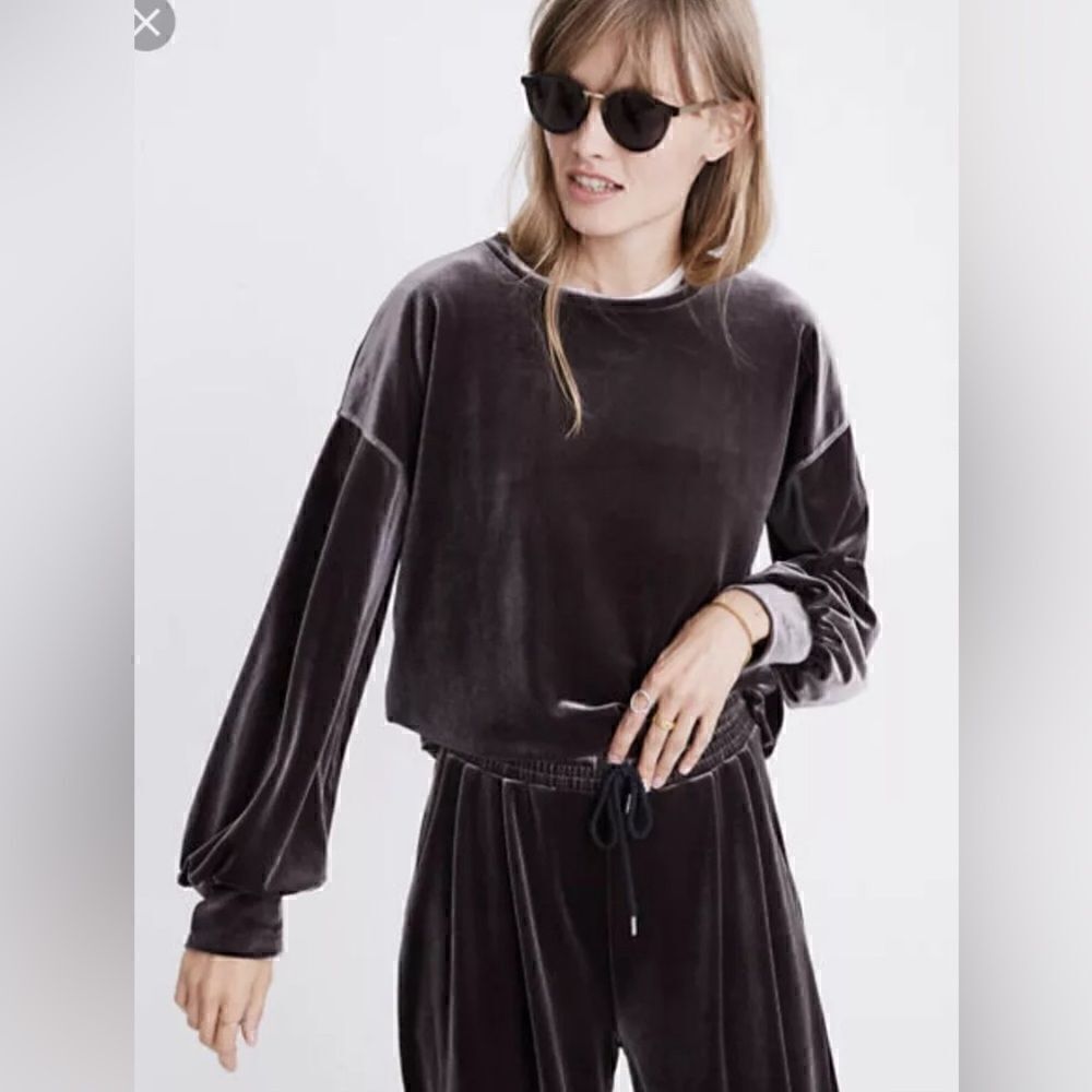 Madewell dark metal velvet balloon sleeve crewneck sweatshirt